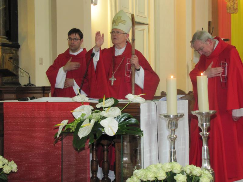 Vormselviering Sint Servaasparochie foto  