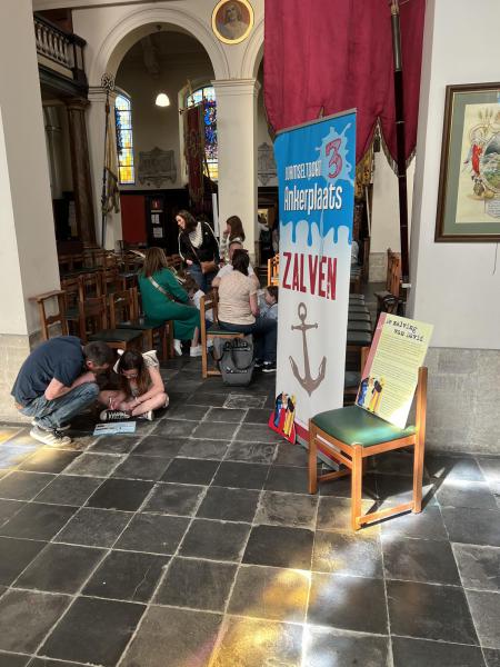 Vormseltocht in de Sint-Willibrorduskerk, zaterdag 12 april 2025 © Dirk Bellens