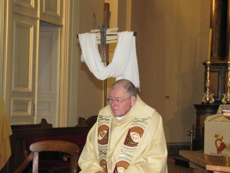 Voetwassing Witte Donderdag in de Sint Servaaskerk 