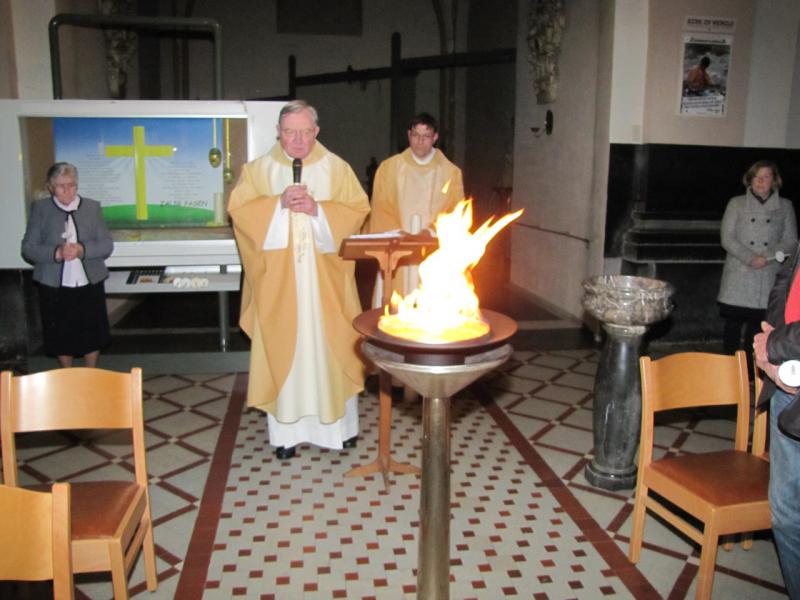 Viering Paaszaterdag in de Sint Servaaskerk 
