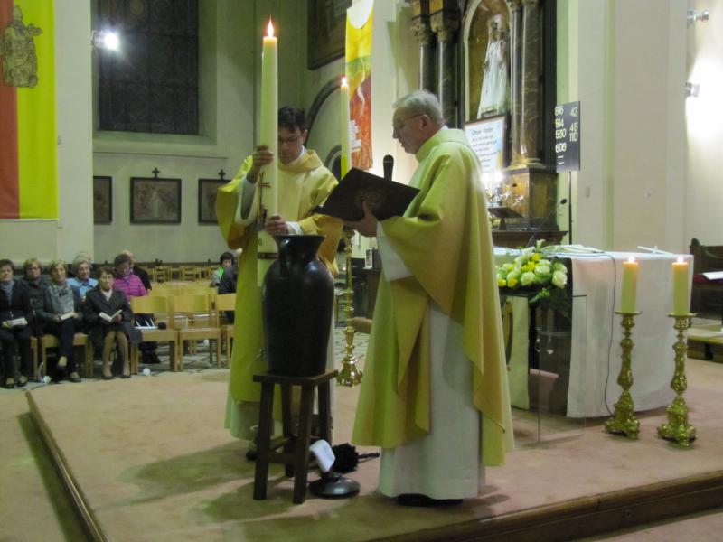 Viering Paaszaterdag in de Sint Servaaskerk 