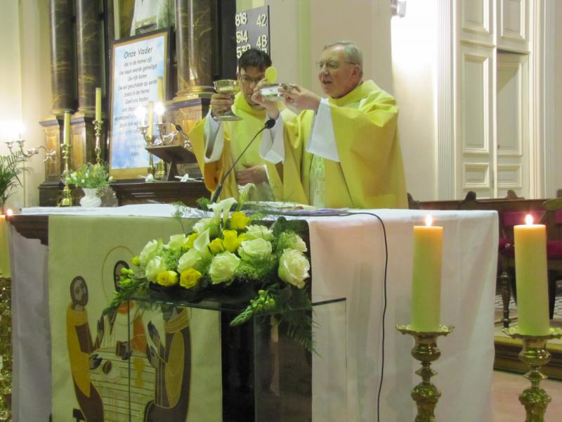 Viering Paaszaterdag in de Sint Servaaskerk 
