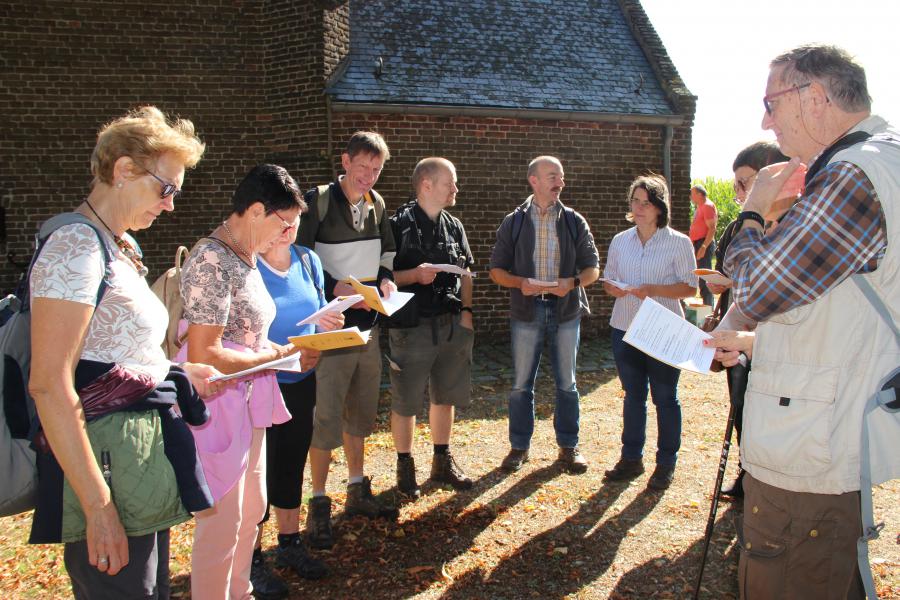 Aan de Hoksentkapel © Lut Jansen