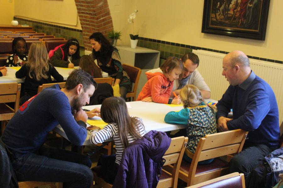 Naamopgave van de eerste communicanten © JvR