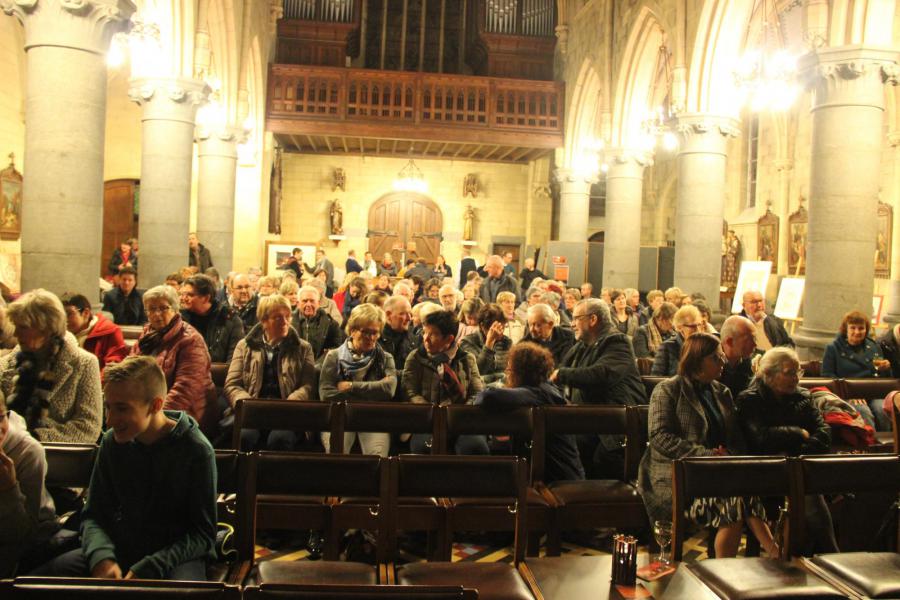 Hoopvol en vol verwachting © Parochie-Kleine-Brogel