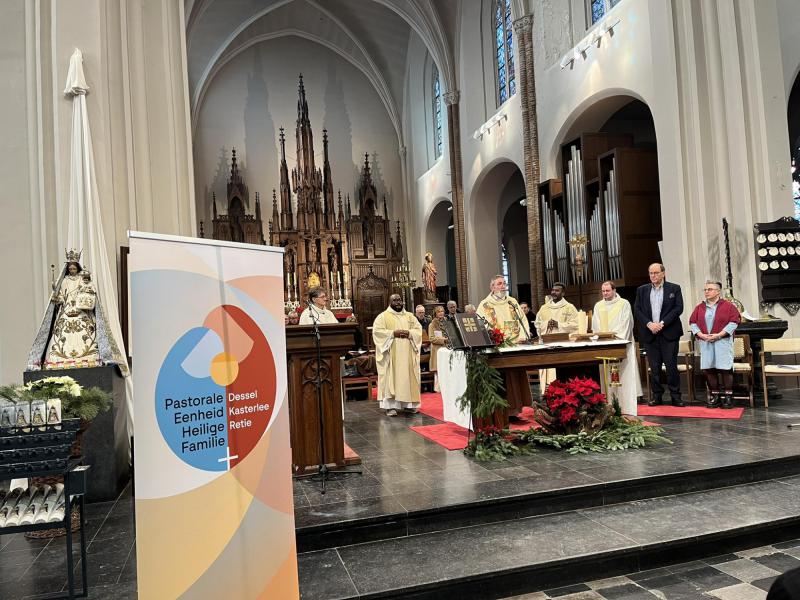 Heilige Familie © Onze-Lieve-Vrouw Lichtaart