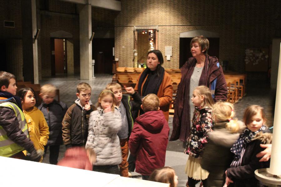 Verkenning in de kerk © JvR