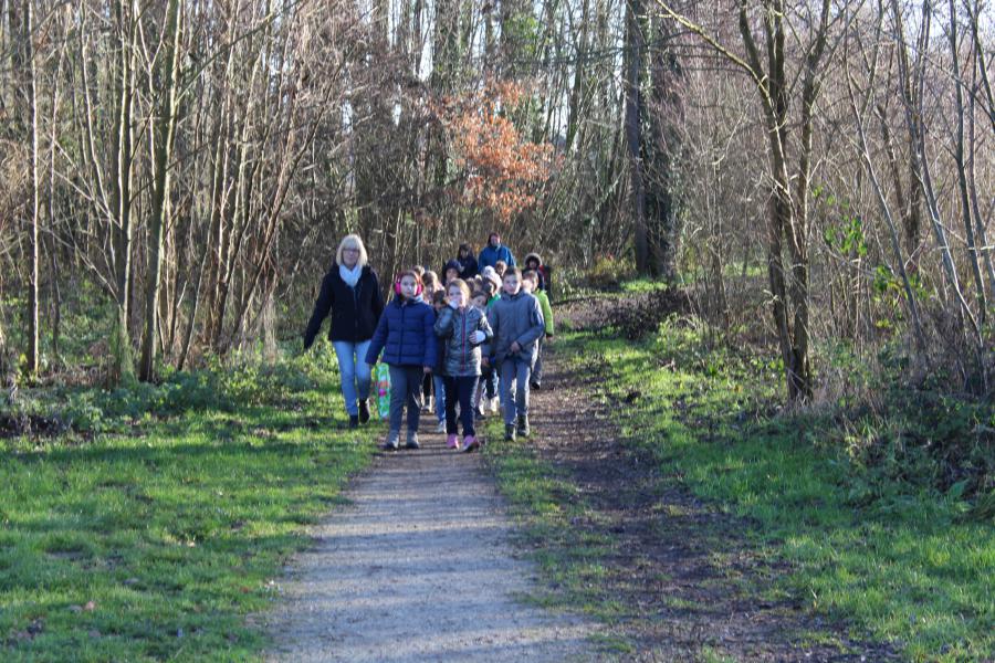 Het 6de lj van De Maozaïek komt hen tegemoet © Guido Dumon