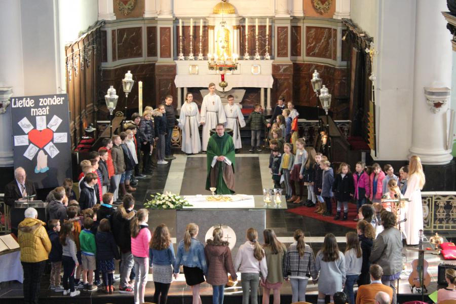 Gezinsviering Mere 24 febr. 2019 © M. Scheerlinck