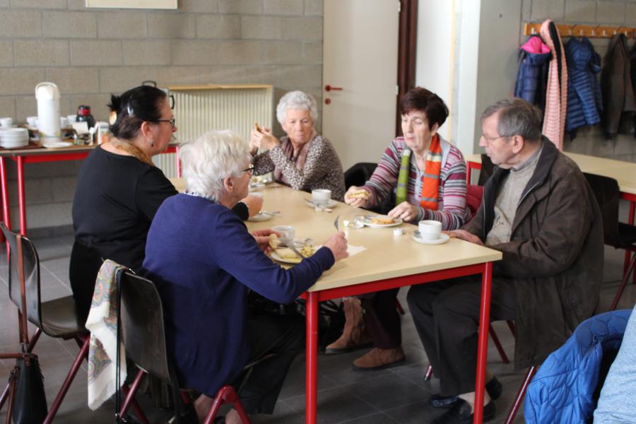 Samen aan tafel: gezellig! © JvR