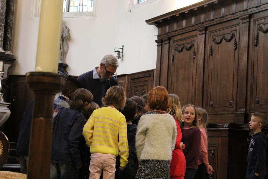 Wat is het verschil tussen een hostie uit de sacritie en eentje uit de ciborie? 