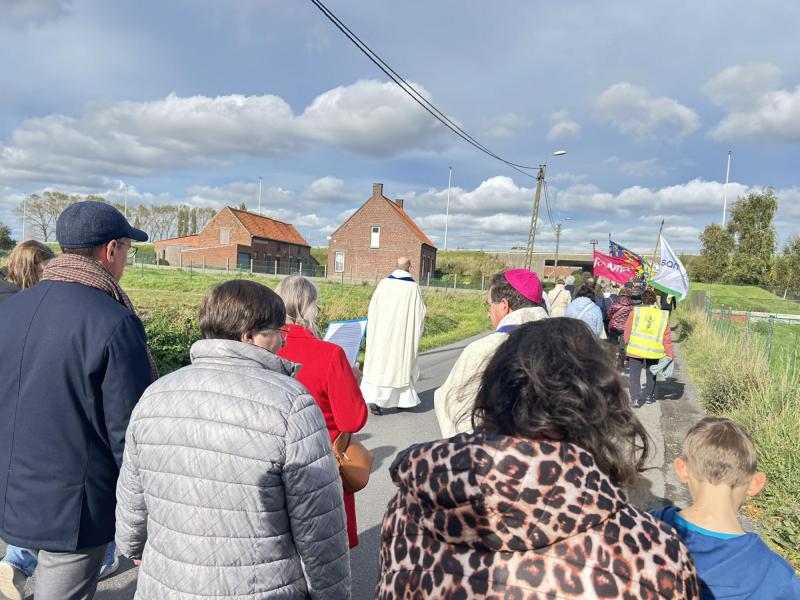 Stappen naar Vrede-Grot Gapaard (4) © PE Sint-Germanus Ardooie