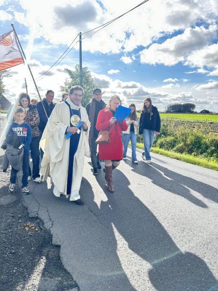 Stappen naar Vrede-Grot Gapaard (5) © PE Sint-Germanus Ardooie