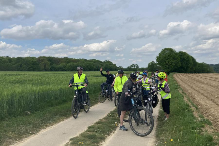 Onze 28 fietsers genieten van de prachtige route op weg naar de basiliek © Pastorale zone Leuven aan de Dijle