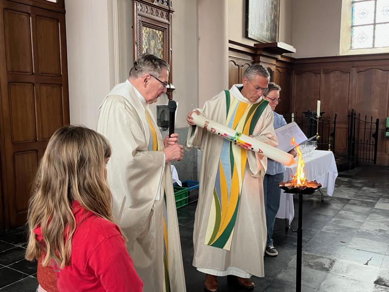 Paaswake @kerk Gijzelbrechtegem 