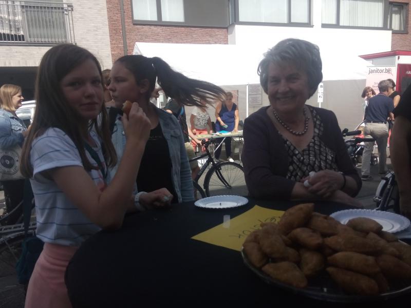 Julienne, motor achter de organisatie. © Kerk Stekene en Sint-Gillis-Waas