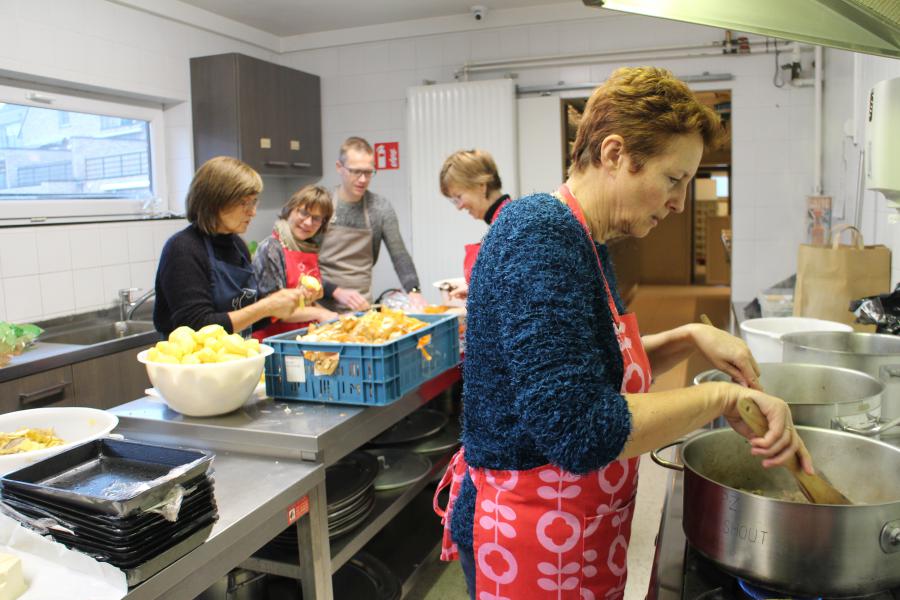 De kookploeg aan het werk © RvH