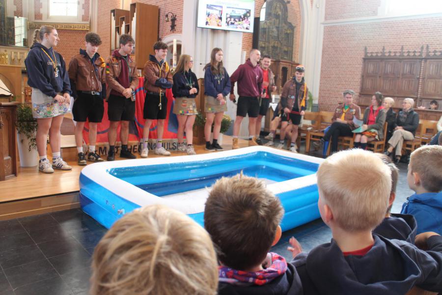 De  nieuwe leiding presenteert zich © RvH