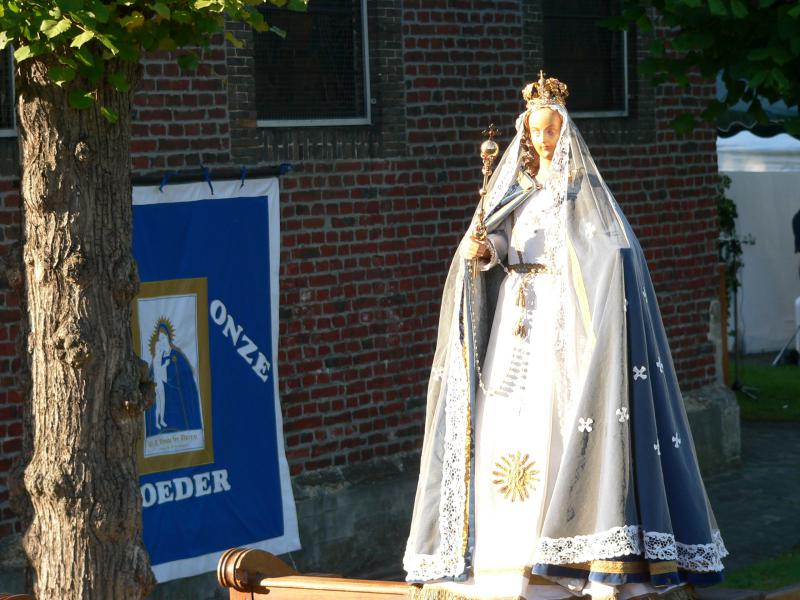 Kapel O.L.Vrouw ter Muren: het Mariabeeld 