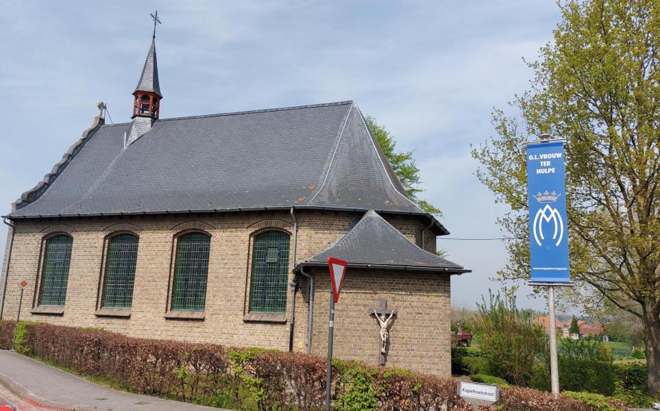 buitenzicht kapel Onze Lieve Vrouw ter Hulpe Esen 