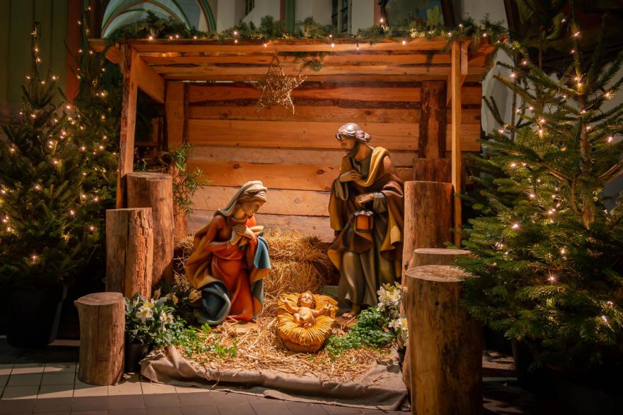 Kerststal St Eligiuskerk © M.R.