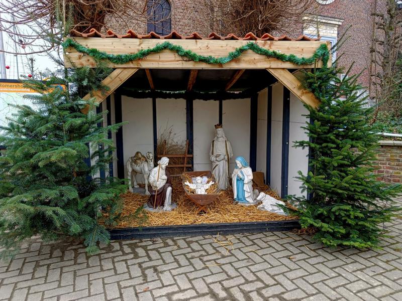 Kerststal Romershoven buiten © H. Tavernier