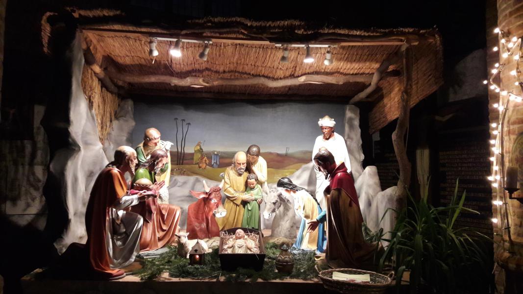 Kerststal van 1935 in de Sint-Pieterskerk in Esen 
