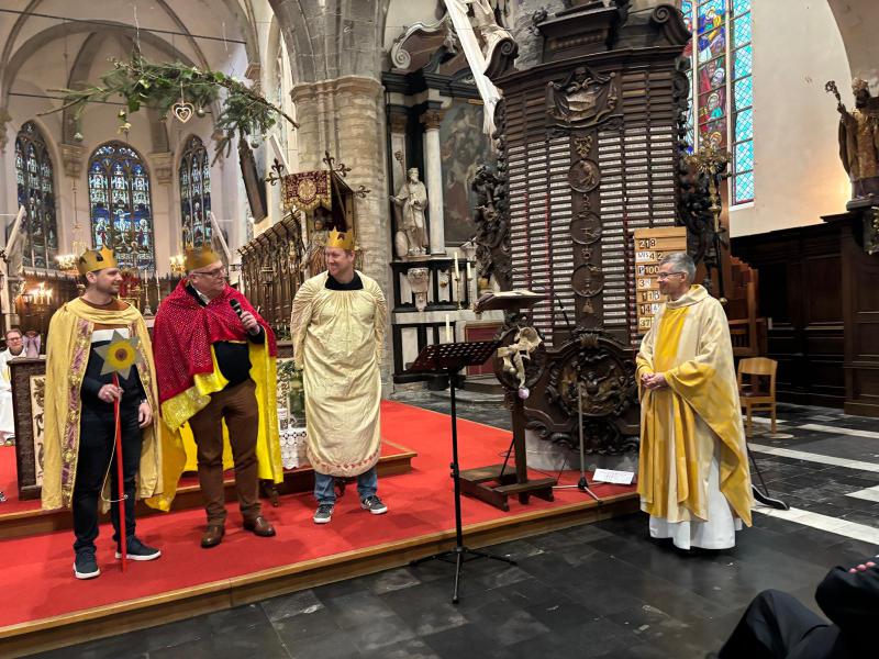 Eerste viering in Kruibeke in Parochie De Goede Herder © Mary