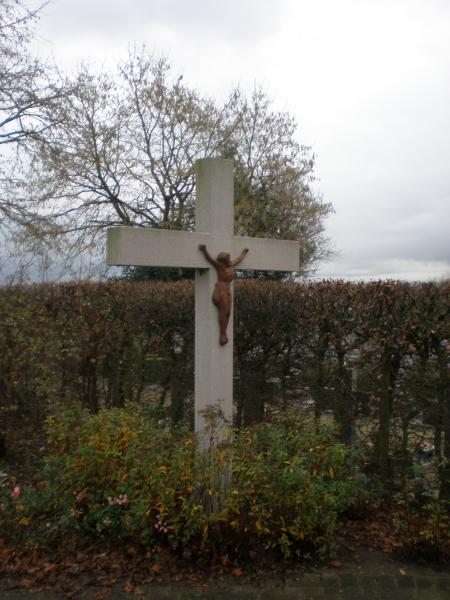 Kruis op nieuw kerkhof - Steenpad, Geistingen
