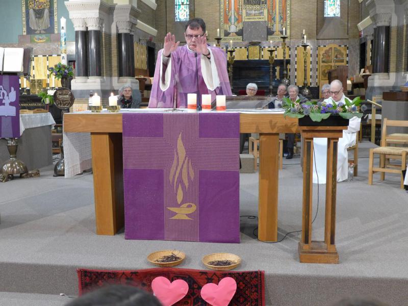 KRUISGAVE KANDIDAAT-VORMELINGEN SINT-PIETERS-BUITEN EN CHRISTUS KONING © Peter Engelbert