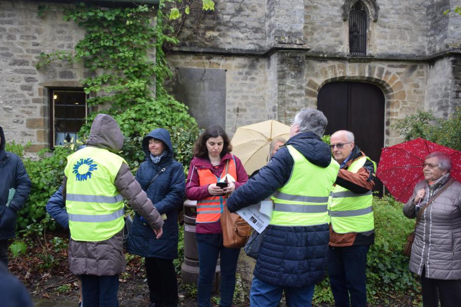We verzamelen aan de kapel. © Jan De Broeck