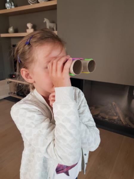 Een verrekijker voor Pasen © Louise