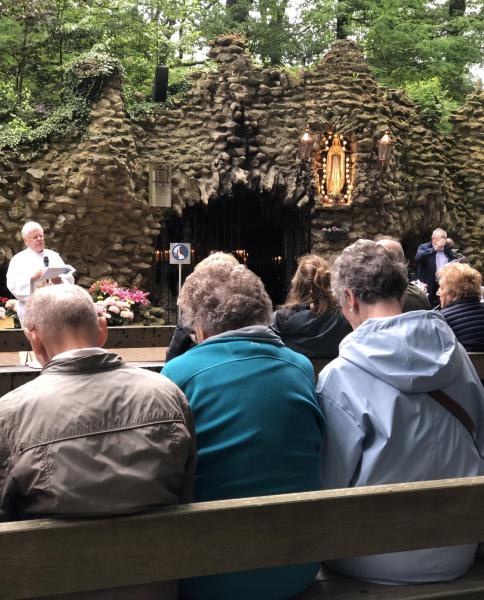 Gebed aan de grot 
