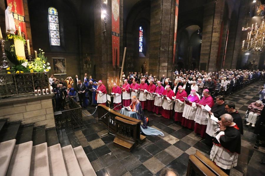  Onze-Lieve-Vrouwebasiliek in Maastricht © RamonMangold/BisdomRoermond