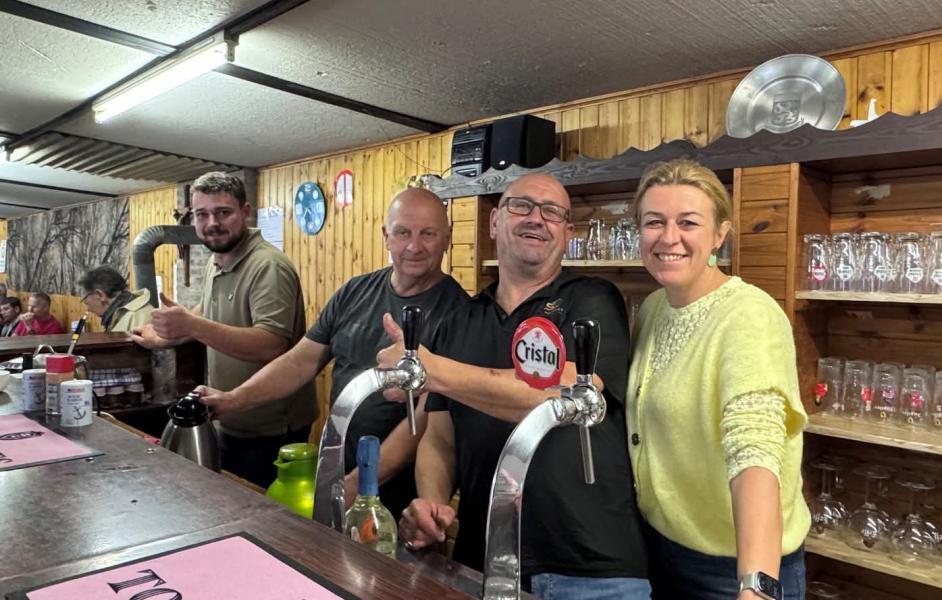 Geplande regen hield ons binnen in de kapel 