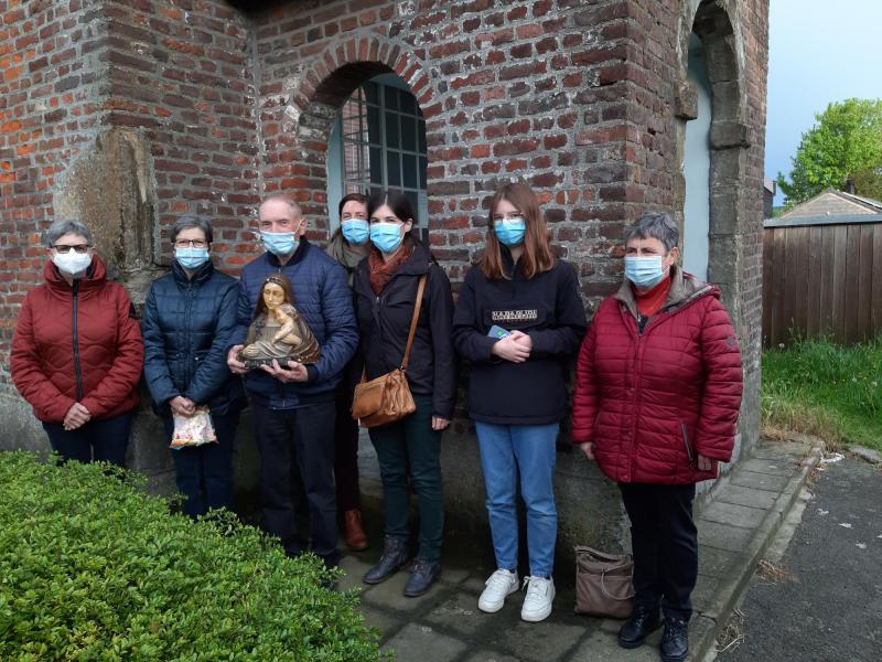 24 mei: Meerbeke: Jozef & Mieke – eervolle vermelding voor Lies © Rita Van Thuyne