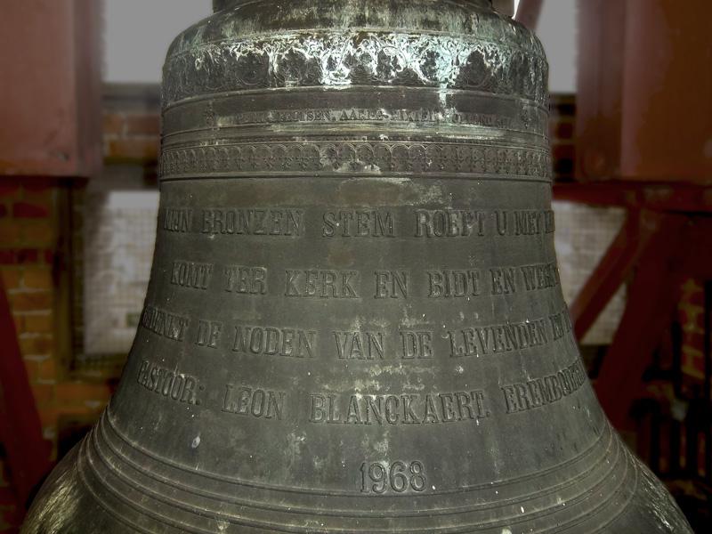 Modestus, de klok van Ten Bos die klint als een stemvork (als een la dus) 