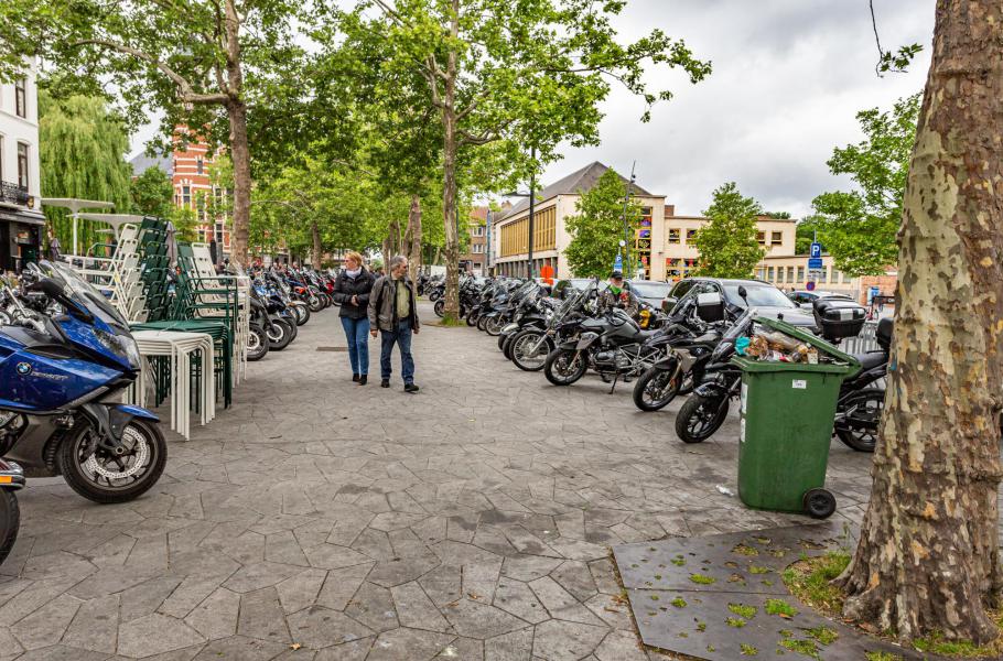 Moto zegening-0702.jpg © frans Verwerft en Francis Gerits.