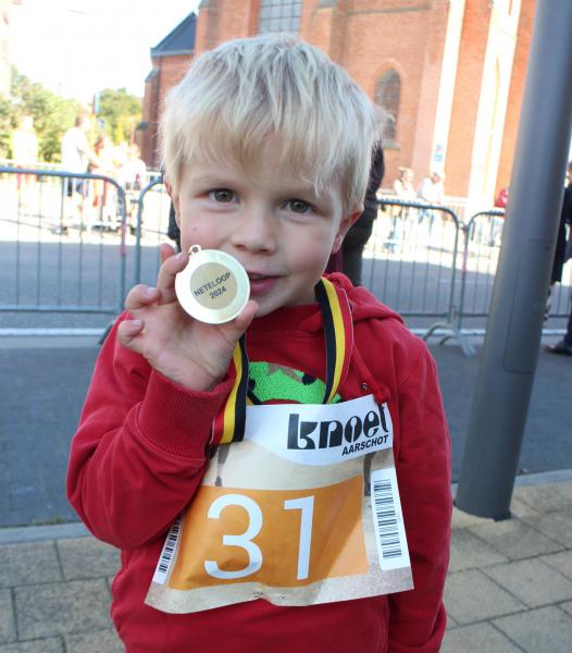 Fier op zijn medaille © RvH