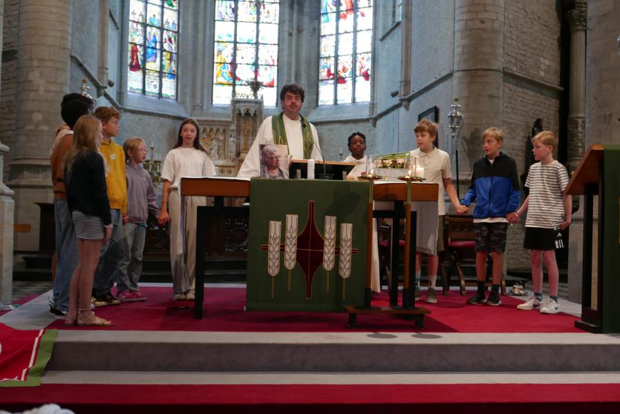 Onze Vader met de vormelingen @Leen 