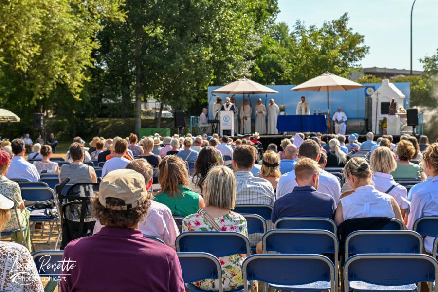 Openluchtviering 2026 © Lambert J. Derenette & Linda Renette