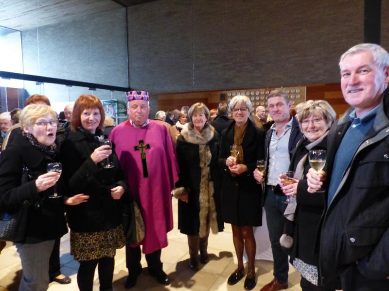 Samen met de wijzen heffen we het glas op het nieuwe jaar! 