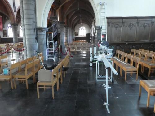 BEELDSCHERMEN IN DE HEILIG KRUISKERK IN STEKENE4©Gert Laekeman 