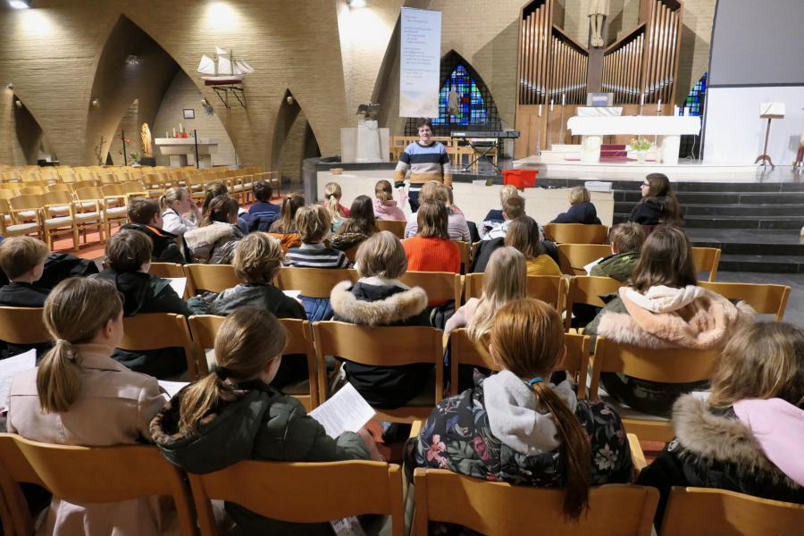 Vierde Gezinsviering in Oostduinkerke 