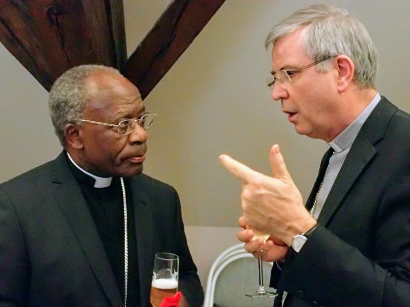 Mgr. Augustine Kasujja en Mgr. Johan Bonny © Bisdom Antwerpen