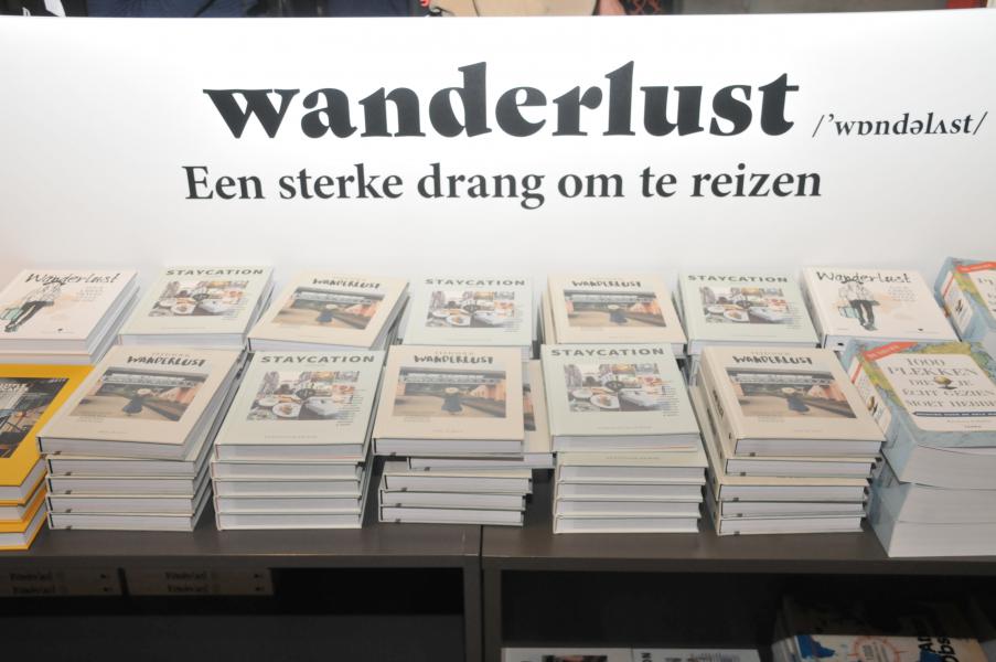  Het boek van Wanderlust ligt opvallend in de kijker op de stand van Lannoo © Philippe Keulemans