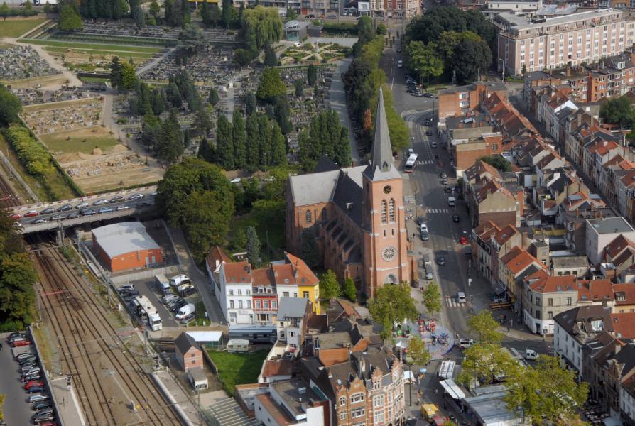 Sint-Pieterskerk uit de lucht gezien © Tom Smets