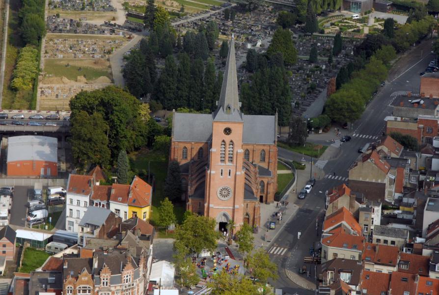 Sint-Pieterskerk uit de lucht gezien © Tom Smets