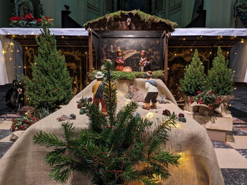 Goederen van de ‘Solidariteitstafel’ van kerst 2022 ophalen © Pastorale zone Leuven aan de Dijle