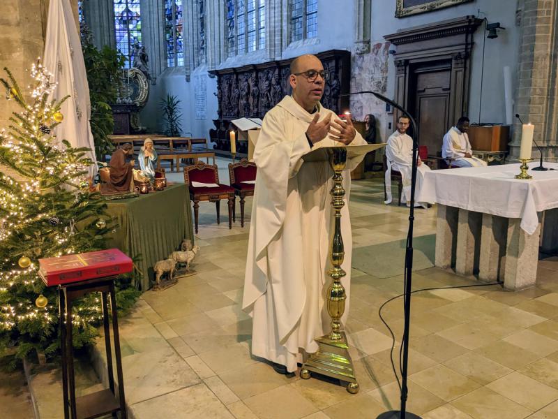 Het feest van Epifanie gevierd in de Sint-Kwintenskerk © Pastorale zone Leuven aan de Dijle